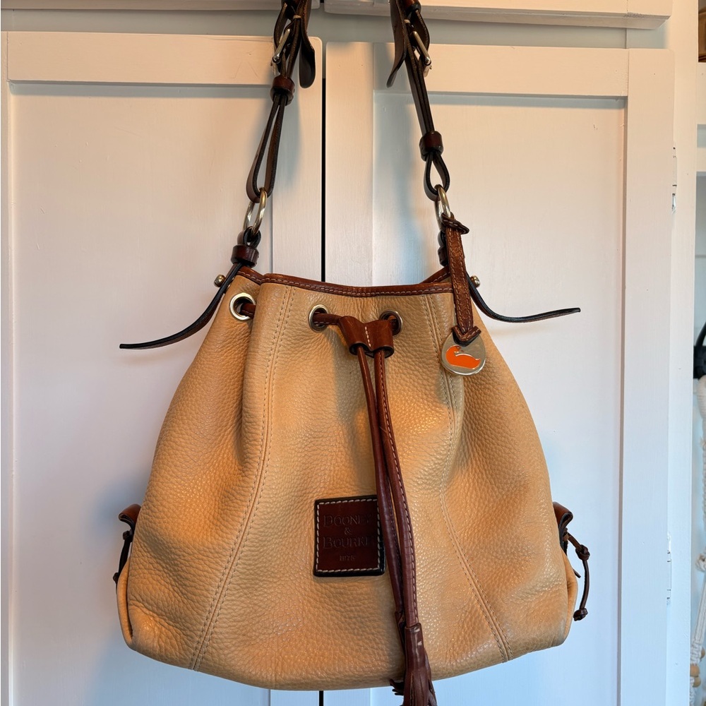 Dooney & Bourke Cream Leather Shoulder Bag